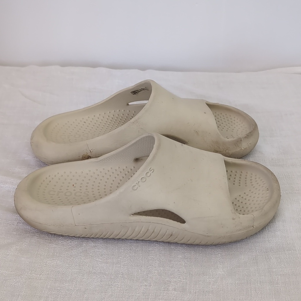 Crocs Unisex Beige White Slides Men's 6 Women's 8 - Picture 4 of 6